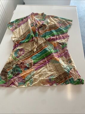 Trina Turk Cream Floral Stripe Tie-Front Blouse. Size medium. Great condition.